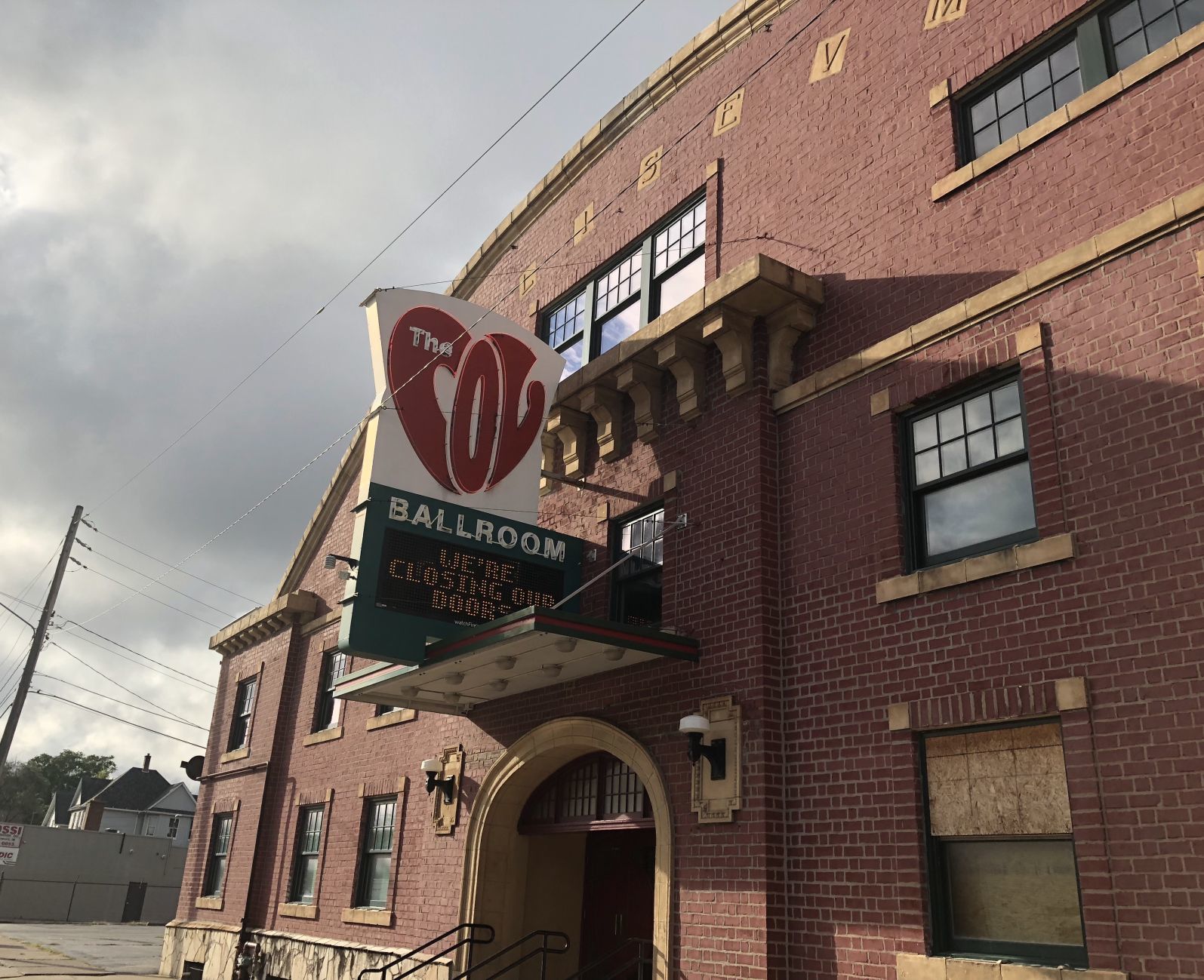 Col closing